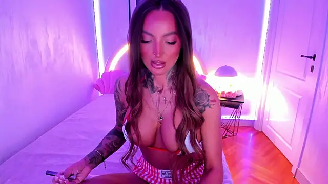 NatalyThorn88 online show from June 28, 3:02 am