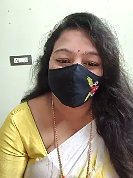 neelu-hoty online show from February 25, 4:27 pm