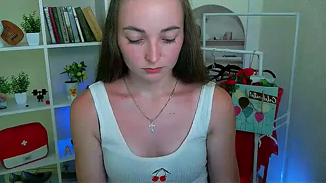  Barbie Kiss  online show from July 8, 4:09 pm