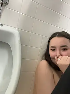 Asian Asami online show from April 30, 9:08 pm