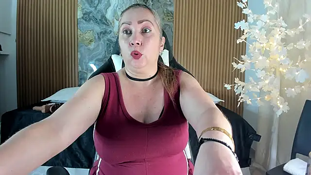 Danna topless online show from May 2, 12:19 pm