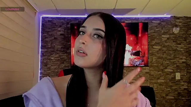 Charlotte greys online show from January 14, 12:04 am