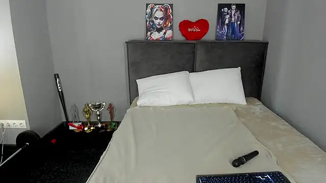 MuscleXXXBarbie online show from July 25, 2:40 am