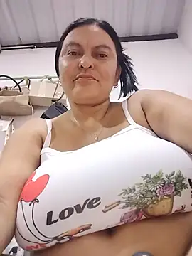 Horny-Mommy-Dirty online show from July 30, 2:56 am
