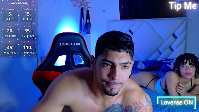 Snapshot of Rich_boy01 chatting on September 25, 3:55 pm Rich boy01 online show from September 25, 3:55 pm