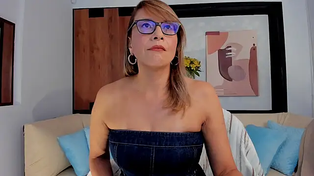 JessicaMuse online show from July 28, 9:14 pm