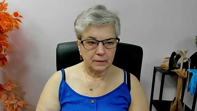 IrisDream online show from October 13, 6:16 am