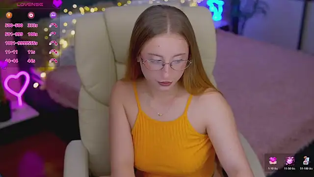 SilverrMoon online show from November 3, 8:24 pm