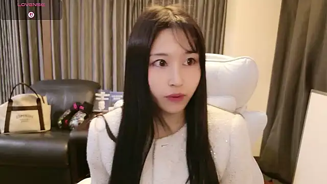 -satomi-jp online show from February 25, 12:48 pm