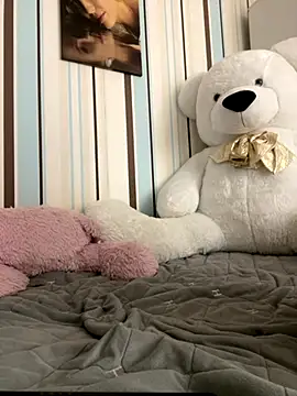 Liya my online show from November 11, 8:50 pm