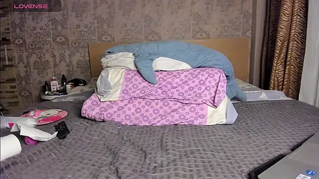 purebeautie13 online show from January 8, 2:21 pm