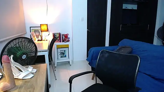 diabla sexyboobs online show from March 18, 11:21 pm