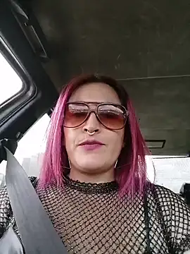 sophie banger online show from June 5, 6:03 pm