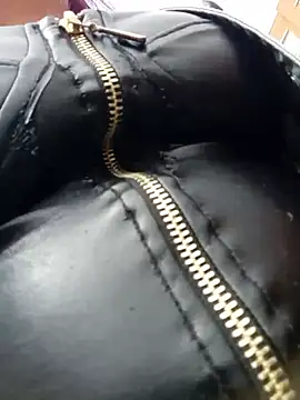 sophie banger online show from June 29, 7:13 pm