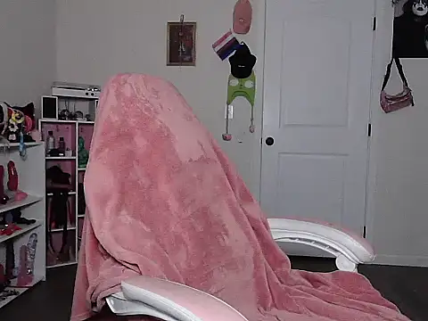 GoddessPinxx online show from July 24, 6:49 pm