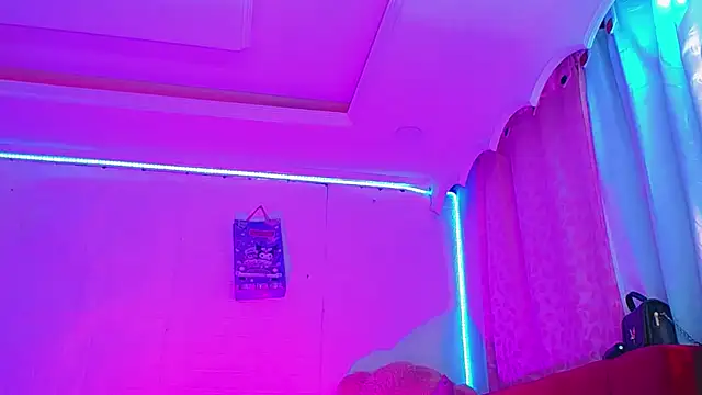NahomiCamper online show from July 1, 12:21 am