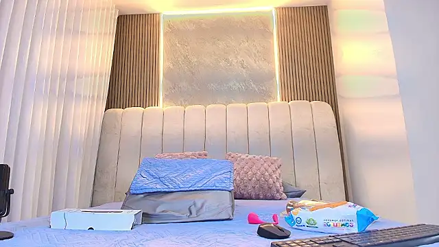 kata hazel online show from February 20, 7:15 pm