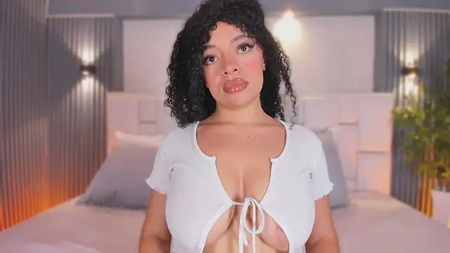 Alyssa Houston online show from July 27, 7:55 pm