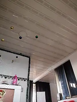 LaurenWelly  online show from December 4, 9:15 pm