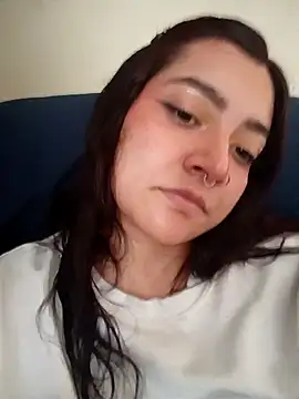 CORALINE GREYM online show from October 13, 8:11 pm