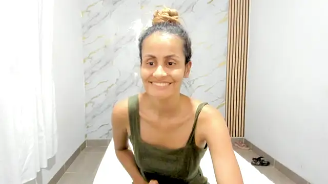 coralcarter1 online show from February 8, 2:26 am