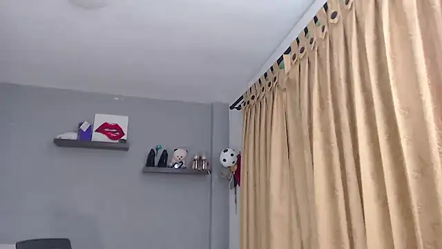 SusanLeroy online show from February 18, 9:52 am