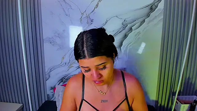venusowen  online show from July 21, 1:12 pm