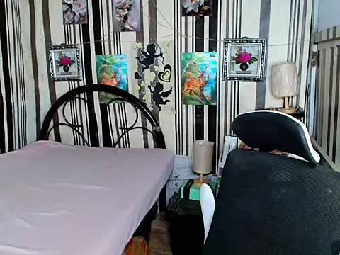 TsyummyCock4u online show from February 25, 6:34 am