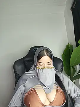 janna isa online show from July 27, 11:24 pm