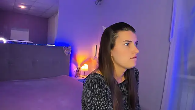 Laura Leee online show from July 14, 10:21 am