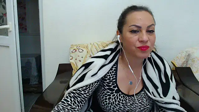 MissElla online show from January 10, 12:59 am