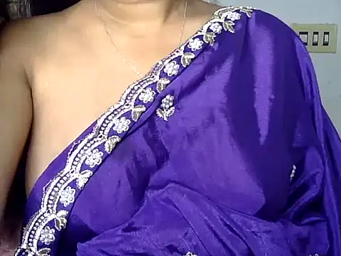 cute sweeetu online show from August 8, 5:59 am