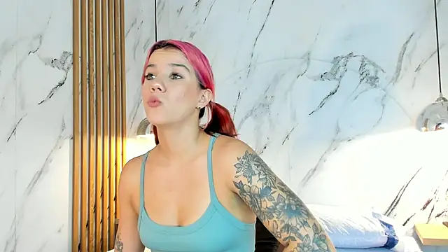 MelaniieRoux online show from July 25, 3:13 am
