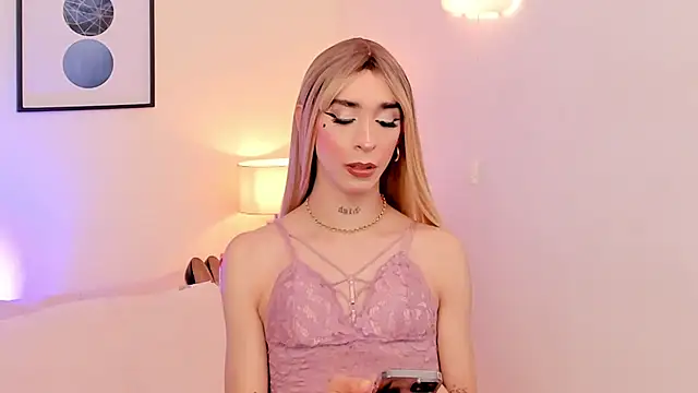 Snapshot of ariivega chatting on October 25, 9:06 am ariivega online show from October 25, 9:06 am