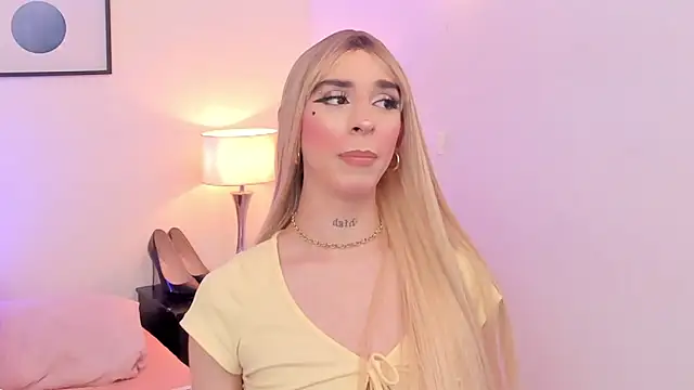 Snapshot of ariivega chatting on October 24, 7:59 am ariivega online show from October 24, 7:59 am