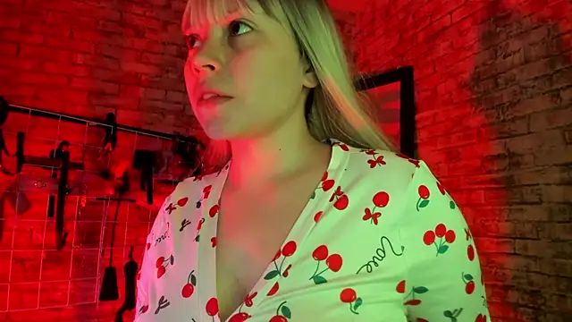 Cherry xoxx online show from October 24, 11:39 am