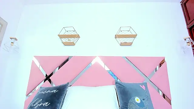 nahomygrey  online show from February 23, 8:30 pm