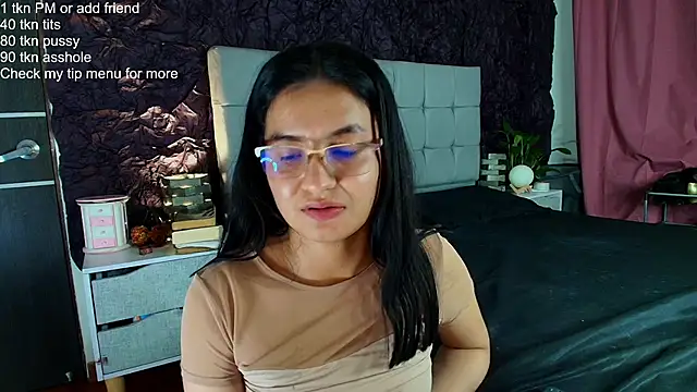 ChloeSanchezx online show from November 6, 2:39 am