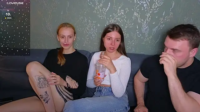 fcjuicy pussy online show from July 6, 6:32 pm