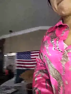 kimCosseyy online show from July 4, 3:24 am