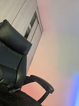 Laura fernandezII online show from November 3, 9:08 pm