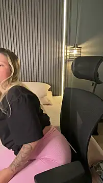 MiaPetit  online show from December 15, 8:36 pm