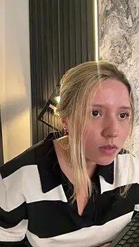 MiaPetit  online show from October 26, 1:12 am