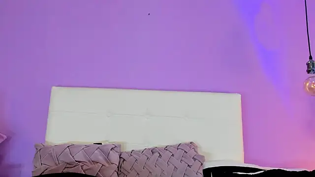 Charlotte11-11 online show from October 11, 4:42 pm