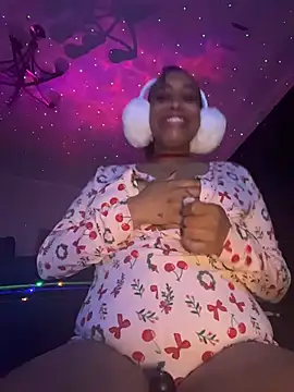 loveluna8 online show from December 4, 5:10 am