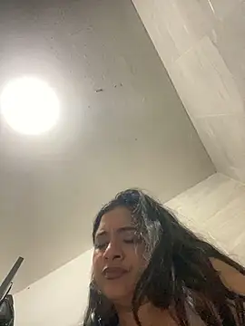 mysteriousgirl20 online show from May 2, 11:08 pm