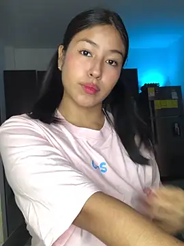 EmmaRossem online show from March 5, 8:15 pm