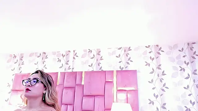 AmbarSantany online show from March 8, 2:04 am