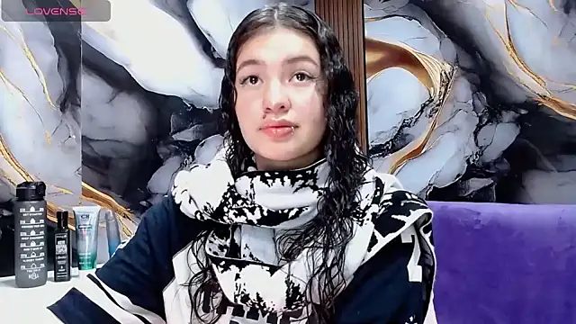 lilimini032 online show from July 15, 9:19 pm