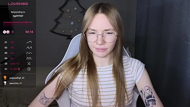 littlevildevil online show from February 2, 10:14 am